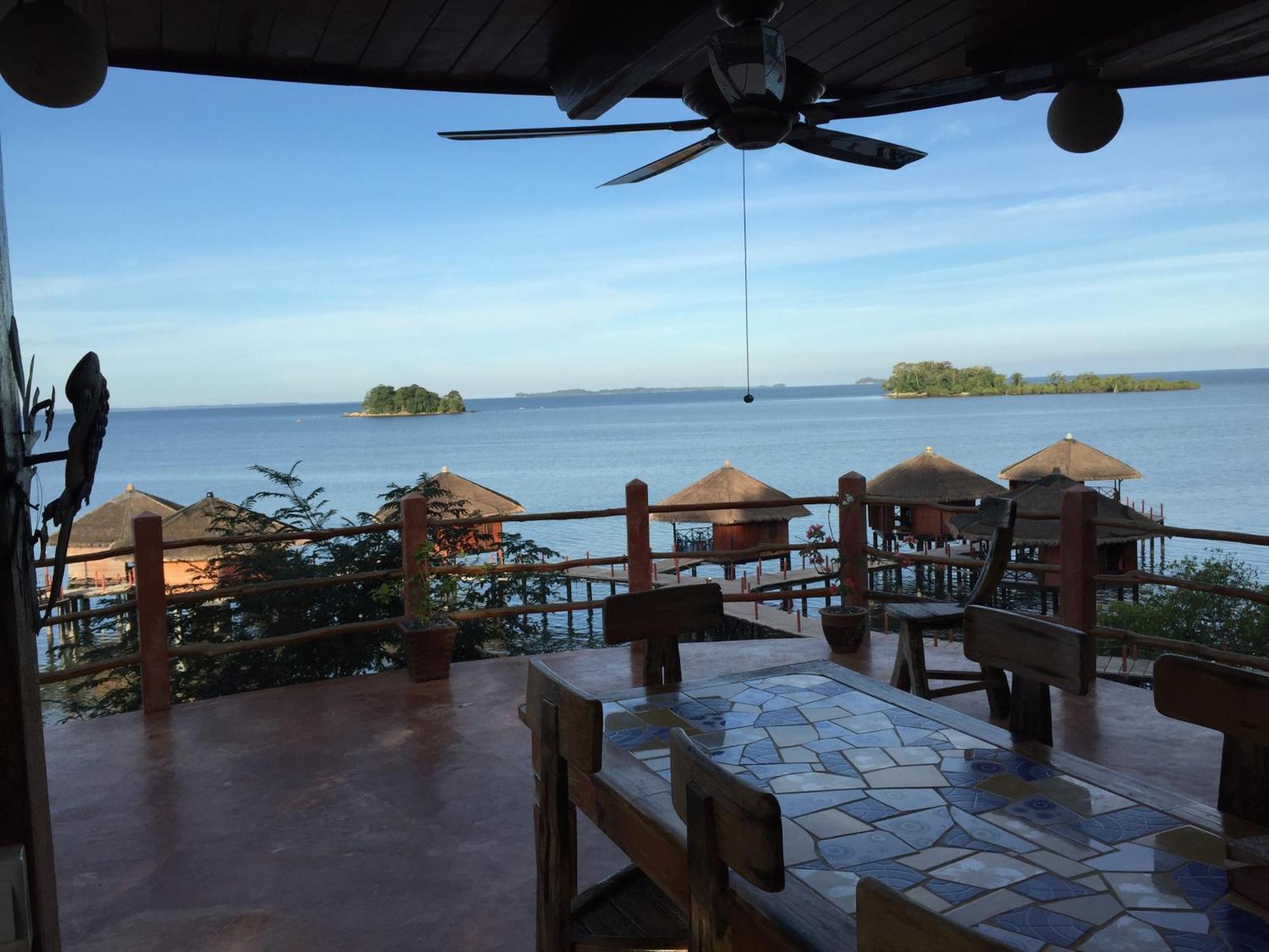 Loola Adventure Resort Teluk Bakau Exterior photo