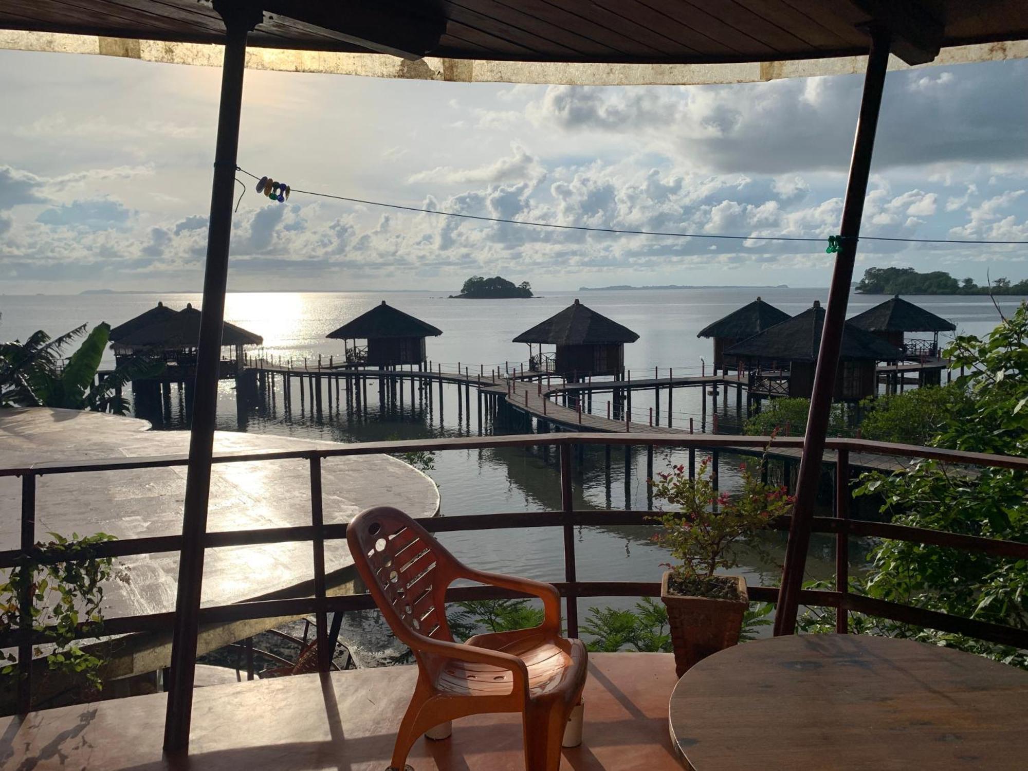 Loola Adventure Resort Teluk Bakau Exterior photo